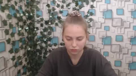 klerkarina online show from January 10, 2025, 7:57 am