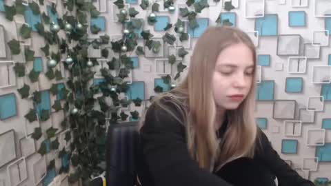 klerkarina online show from January 20, 2025, 5:37 am