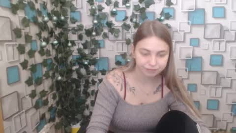 klerkarina online show from February 5, 2025, 6:13 am