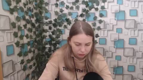 klerkarina online show from March 2, 2025, 5:54 am