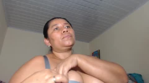 Snapshot of kloe_boobs chatting on February 2, 2025, 1:45 am Kloe online show from February 2, 2025, 1:45 am