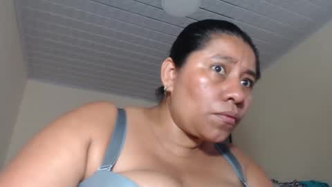 Snapshot of kloe_boobs chatting on February 2, 2025, 6:42 pm Kloe online show from February 2, 2025, 6:42 pm