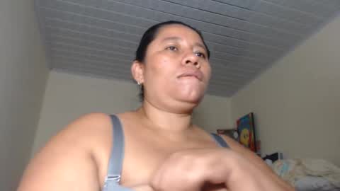 Snapshot of kloe_boobs chatting on February 28, 2025, 3:48 am Kloe online show from February 28, 2025, 3:48 am