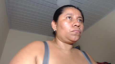 Snapshot of kloe_boobs chatting on March 6, 2025, 3:13 am Kloe online show from March 6, 2025, 3:13 am