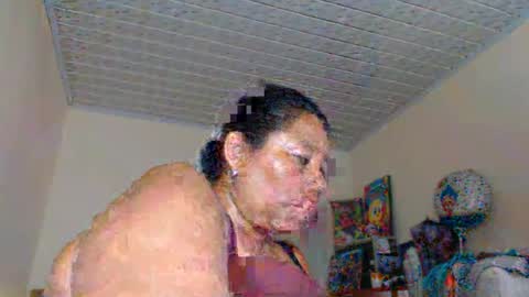 Kloe online show from October 29, 2025, 7:37 pm