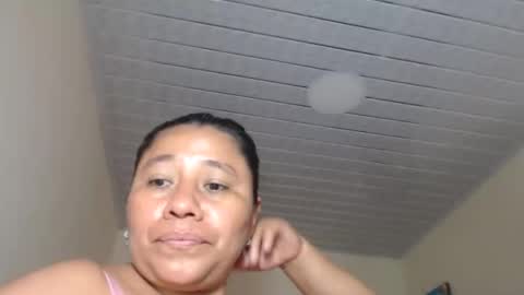 Kloe online show from November 7, 2025, 8:53 pm