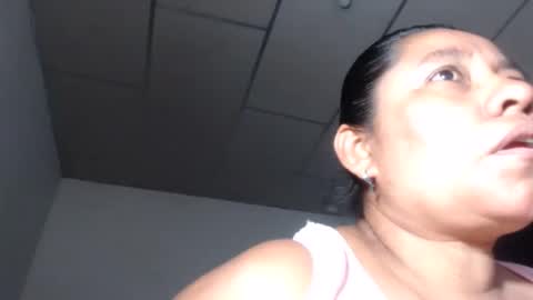 Kloe online show from December 14, 2025, 11:09 pm