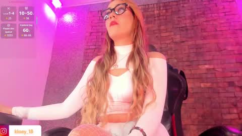 Kloey  online show from September 13, 2025, 9:03 pm