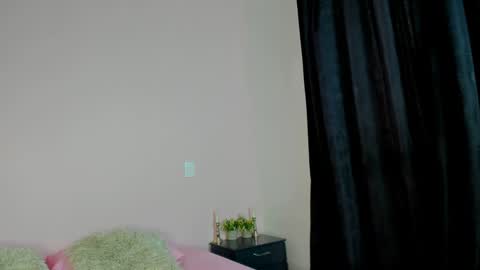 Kloe  online show from December 6, 2024, 9:46 pm