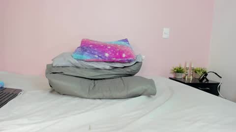 Kloe  online show from January 16, 2025, 11:48 pm