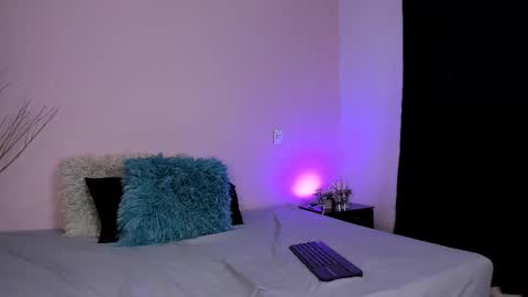 Kloe  online show from February 28, 2025, 11:56 pm