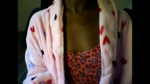 klovely03 online show from February 6, 2025, 3:31 pm