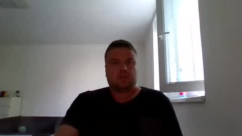 klumbis online show from September 9, 2025, 1:54 pm