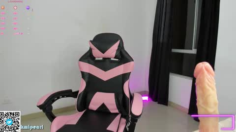 Camila Reyes online show from October 16, 2025, 10:16 am