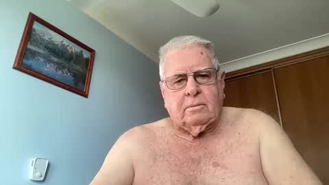 Aussiedude online show from October 6, 2025, 9:01 pm