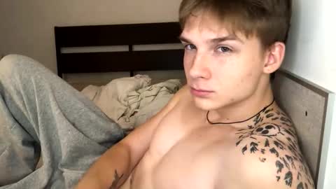 Snapshot of knotsiemens chatting on October 4, 2025, 5:00 pm Adam online show from October 4, 2025, 5:00 pm