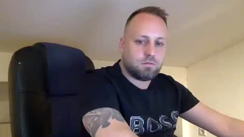 Snapshot of kobasic chatting on February 14, 2026, 2:30 am hugo online show from February 14, 2026, 2:30 am