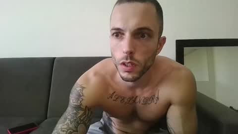 Snapshot of kobegotmeat chatting on December 13, 2024, 8:47 pm KOBE online show from December 13, 2024, 8:47 pm