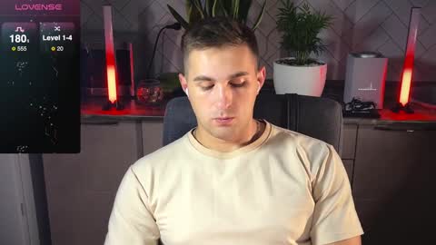 Sweet boy online show from January 1, 2025, 8:04 pm