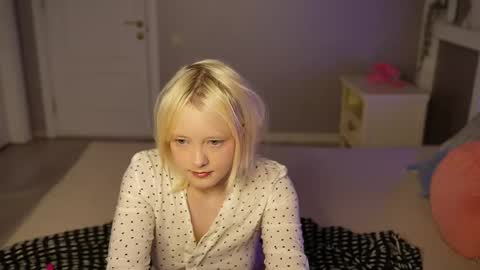 Snapshot of kofimoon chatting on May 7, 2026, 4:12 pm Kofi online show from May 7, 2026, 4:12 pm