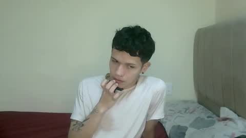 Snapshot of koiseraphin chatting on April 26, 2026, 2:31 am Jacob and Victoria online show from April 26, 2026, 2:31 am