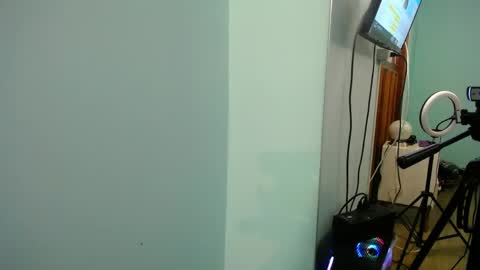 Koko online show from April 19, 2026, 12:37 pm