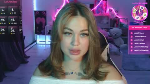 Snapshot of kokokolla chatting on October 24, 2025, 6:37 pm Mia online show from October 24, 2025, 6:37 pm