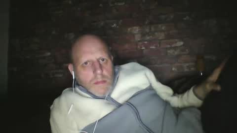Neil online show from January 4, 2025, 11:59 pm