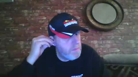 Neil online show from March 2, 2025, 8:59 am