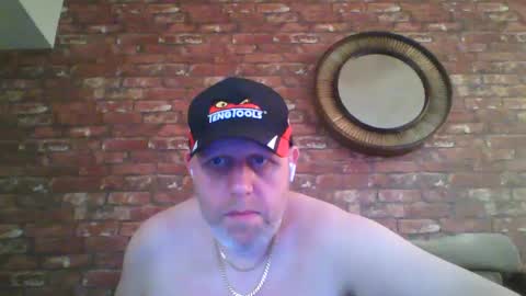 Neil online show from March 9, 2025, 4:44 pm