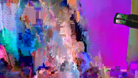 YINI online show from October 7, 2025, 2:31 am