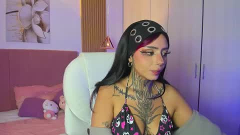 Snapshot of korarousee chatting on September 26, 2025, 1:48 pm Kora  online show from September 26, 2025, 1:48 pm