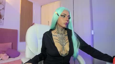 Snapshot of korarousee chatting on October 16, 2025, 1:34 pm Kora  online show from October 16, 2025, 1:34 pm