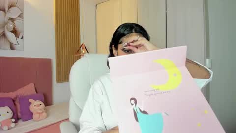 Snapshot of korarousee chatting on October 17, 2025, 1:57 pm Kora  online show from October 17, 2025, 1:57 pm