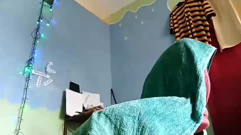 Snapshot of korn4lyfe chatting on January 2, 2025, 5:39 pm Prince makonnen online show from January 2, 2025, 5:39 pm