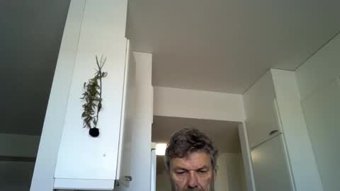 kovapoika online show from February 6, 2026, 8:51 am