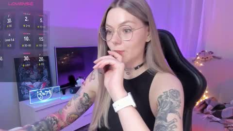 Jess online show from September 26, 2025, 4:00 pm