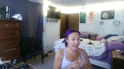 Snapshot of kreamyk420 chatting on November 2, 2025, 5:26 pm kreamyk420 online show from November 2, 2025, 5:26 pm