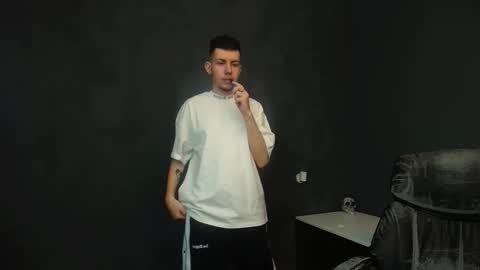 KrewVaughn online show from March 12, 2026, 10:43 am