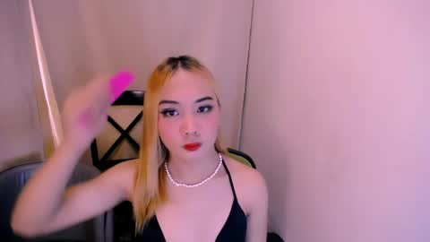 krisha_collins online show from March 24, 2026, 2:38 am