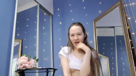 kriskras__ online show from January 21, 2025, 8:30 am
