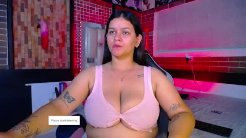 kriss_sweetboobs online show from May 2, 2026, 2:11 pm
