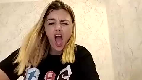 Snapshot of krisssexi chatting on September 27, 2025, 6:51 am KrissSexi online show from September 27, 2025, 6:51 am