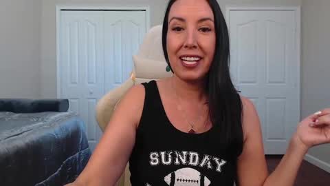Krissy online show from February 9, 2025, 3:01 pm