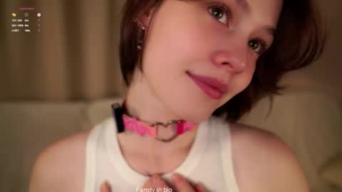 Snapshot of krissyhei chatting on October 15, 2025, 1:06 am Sarah online show from October 15, 2025, 1:06 am