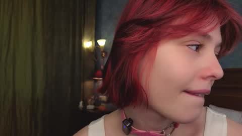 Snapshot of krissyhei chatting on November 3, 2025, 1:19 am Sarah online show from November 3, 2025, 1:19 am