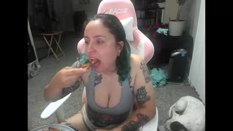 Snapshot of kristajay chatting on October 17, 2025, 3:42 am Krista online show from October 17, 2025, 3:42 am