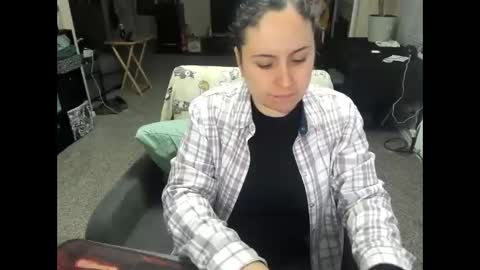 Snapshot of kristajay chatting on February 5, 2026, 3:44 am Krista online show from February 5, 2026, 3:44 am