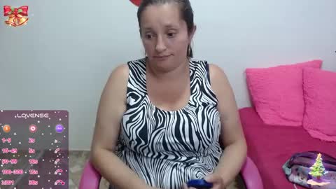 Snapshot of kristaljonnes_ chatting on December 24, 2024, 2:22 pm Cristina online show from December 24, 2024, 2:22 pm