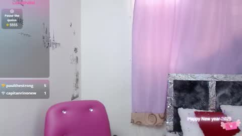 Snapshot of kristaljonnes_ chatting on February 19, 2025, 8:52 pm Cristina online show from February 19, 2025, 8:52 pm